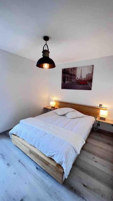Saint-Georges-de-Luzençon Logement Moderne Au Coeur Du Village מראה חיצוני תמונה