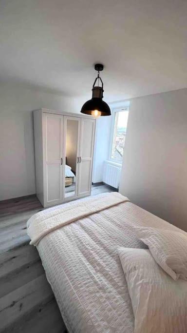 Saint-Georges-de-Luzençon Logement Moderne Au Coeur Du Village מראה חיצוני תמונה