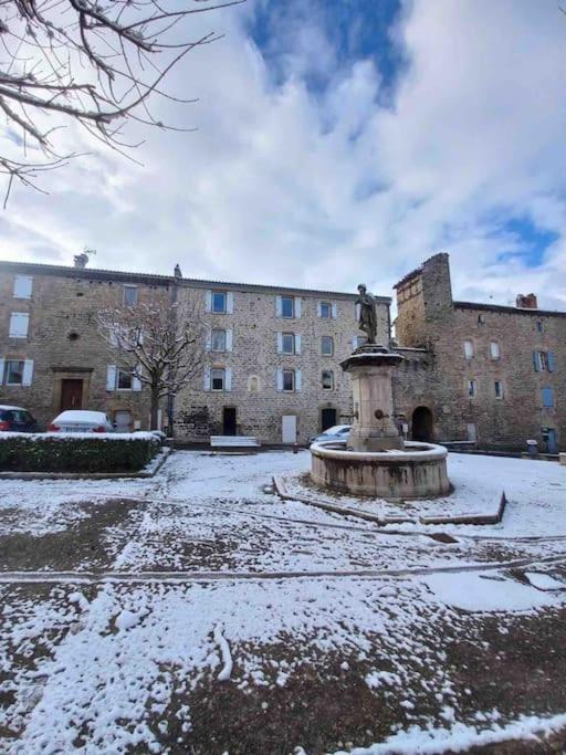 Saint-Georges-de-Luzençon Logement Moderne Au Coeur Du Village מראה חיצוני תמונה